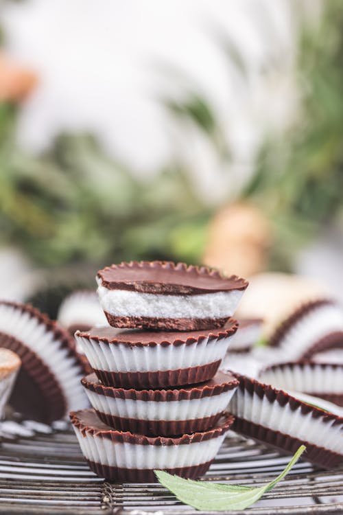 Keto chocolate mint cups